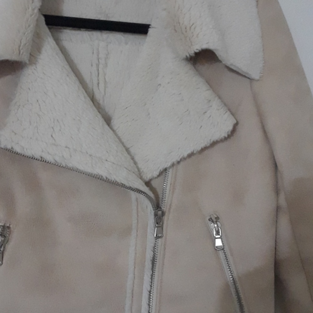Jacket - Picture 4 of 7
